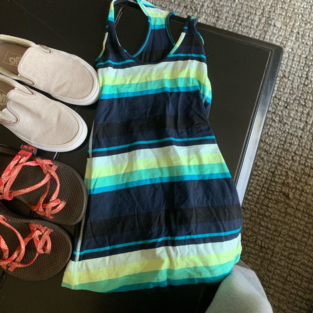 Lululemon tank
